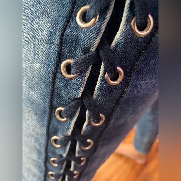 Mavi Jeans - 26W/29L - Great Condition - Picture 3 of 5